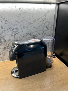 Lavazza A Modo Mio Idola, black - Capsule coffee machine (5 foto / 9)