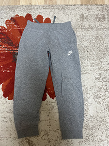 Спортивные штаны Nike