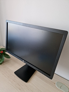 Б/у 23" монитор HP E231 (2 фото из 5)
