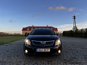 Toyota Avensis D-Cat 2.2 110kW (7 foto / 13)