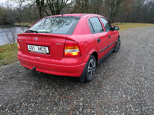 Opel astra 1.2 (4 foto / 6)