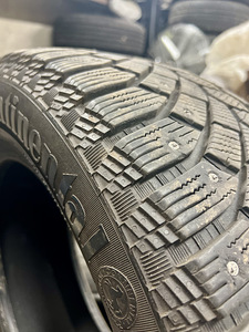 CONTINENTAL ContiIceContact 4x4 255/55 R18 (5 foto / 10)