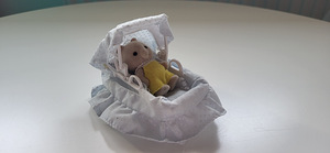 SYLVANIAN FAMILIES Suur maja+ pere+ mööbel (9 foto / 10)