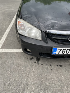 Kia Cerato (9 foto / 9)