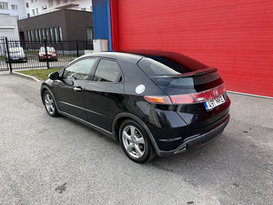 Honda civic (3 фото из 7)