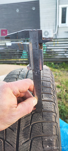 Michelin X-ice 205/60 R16 (3 foto / 3)