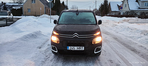 CITROEN BERLINGO LIVE 1.2 2019 (8 foto / 9)