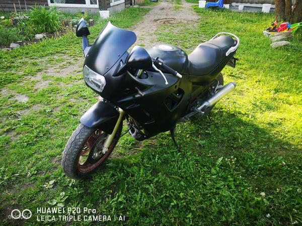 Suzuki 600 63kw 1994a (foto #1)