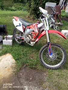 M/V Honda crf 450ccm 41kw (3 foto / 4)