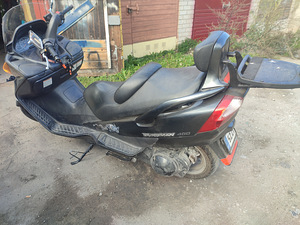 Suzuki burgman (5 foto / 7)