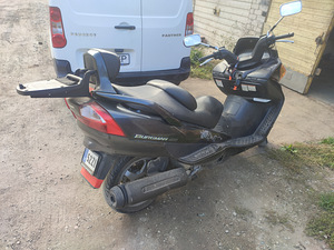 Suzuki burgman (6 foto / 7)