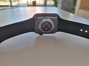 Apple watch 6 (44mm) (2 foto / 3)