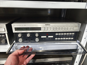 FM-тюнер Revox B261 (Швейцария) (1 фото из 5)