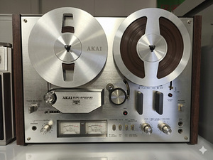 Müüa lintmagnetofon Akai GX-4000D (1 foto / 6)