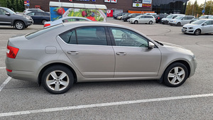 SKODA Octavia 2014 1.4TSI 103 KW Elegance Plus (4 foto / 9)
