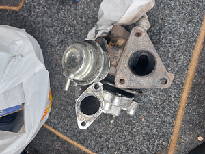 Turbo/turbiin/nissan x-trail, 2.2dci 100kw (2 foto / 4)