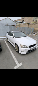 Toyota Altezza RS200 (3 լուսանկար / 10)