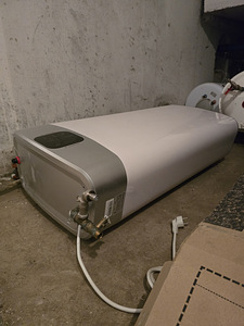 Elektriline veeboiler Ariston velis (1 foto / 3)