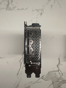 Rtx 3060 (2 foto / 3)