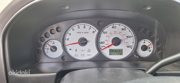 Վաճառվում է Ford Escape 2002թ (2)