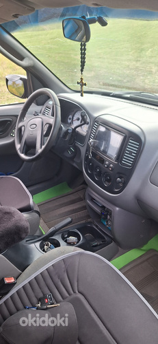 Վաճառվում է Ford Escape 2002թ (6)