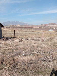Հողատարածք (2 լուսանկար / 6)