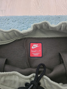 Nike tech fleece (2 foto / 5)
