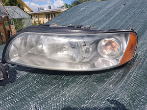 Müüa kasutatud esituled Volvo V70, müün kasutatud esituled