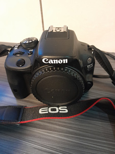 Камера Canon 100 D