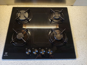 Must gaasipliit Electrolux EGT6242NVK (1 foto / 2)