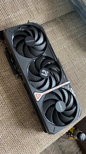 Gigabyte GeForce RTX 5070 Ti Gaming OC (2 фото из 2)