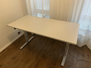 Reguleeritav laud ISKU (1 foto / 2)