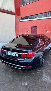 2013 BMW 740d xDrive 3.0 230kW (8 foto / 13)