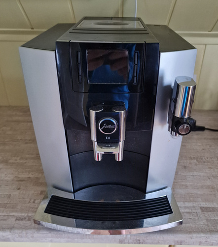 Kohvimasin Jura E8