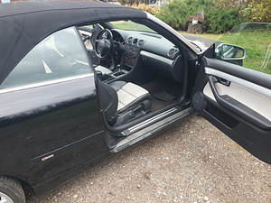 Audi A4 Cabrio 2004 S-Line (3 foto / 11)