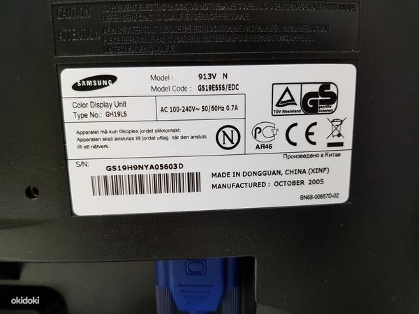 Монитор Samsung SyncMaster 913V 19” (фото #2)