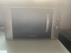 Микроволновая печь/ microwave oven (1 фото из 1)