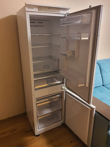 Integreeritav külmkapp (4 foto / 5)
