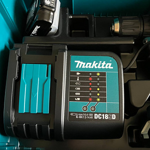Makita DDF487SAJ trell-kruvikeeraja (9 foto / 10)