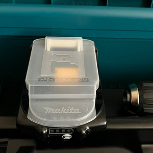 Makita DDF487SAJ trell-kruvikeeraja (10 foto / 10)