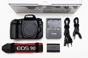 Canon EOS 90D (body) peegelkaamera (1 foto / 10)