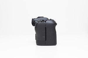 Canon EOS R6 (body) hübriidkaamera (6 foto / 10)
