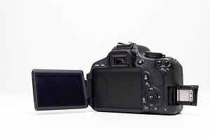 Canon EOS 600D (body) peegelkaamera (7 foto / 10)