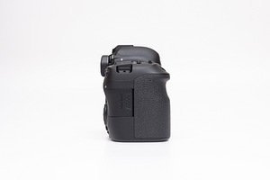Canon EOS 6D Mark II (body) peegelkaamera (6 foto / 10)