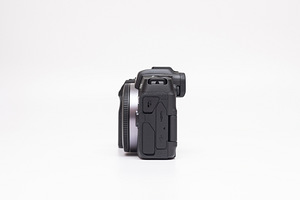 Canon EOS Rp (body) hübriidkaamera (3 foto / 10)