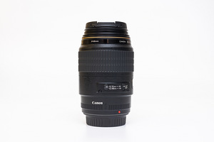 Canon EF 100mm f/2.8 Macro USM objektiiv (4 foto / 10)