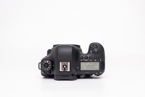 Canon EOS 6D Mark II (body) peegelkaamera (7 foto / 10)