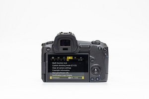 Canon EOS R (body) hübriidkaamera (5 foto / 10)