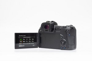 Canon EOS R (body) hübriidkaamera (6 foto / 10)