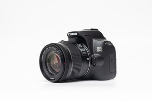 Canon EOS 250D + 18-55mm + 50mm kaamerakomplekt (6 foto / 10)